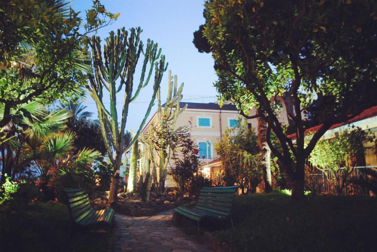 Sophia Hotel 3*