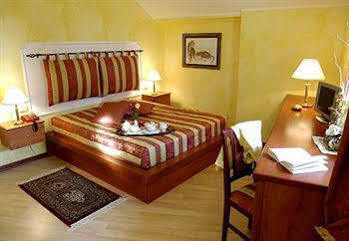Sophia Hotel 3*
