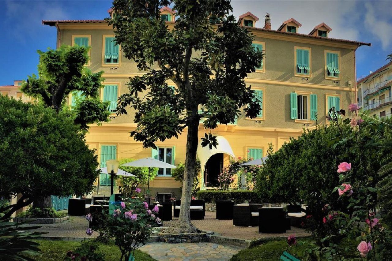 Hotel Sophia 3*